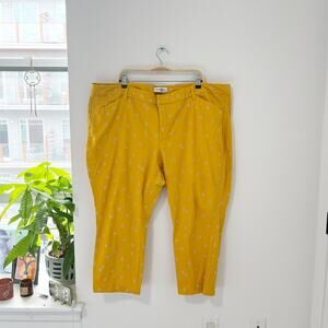 Old Navy Yellow Floral Embroidered Pixie Ankle Pants Size 26 Plus